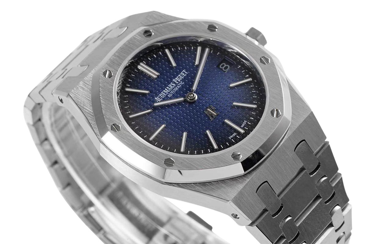 Royal Oak 15202 39mm Smoked Blue Dial