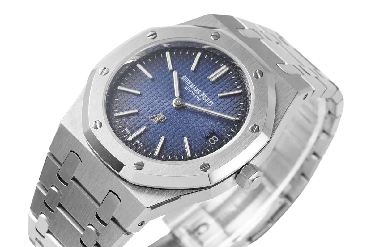 Royal Oak 15202 39mm Smoked Blue Dial
