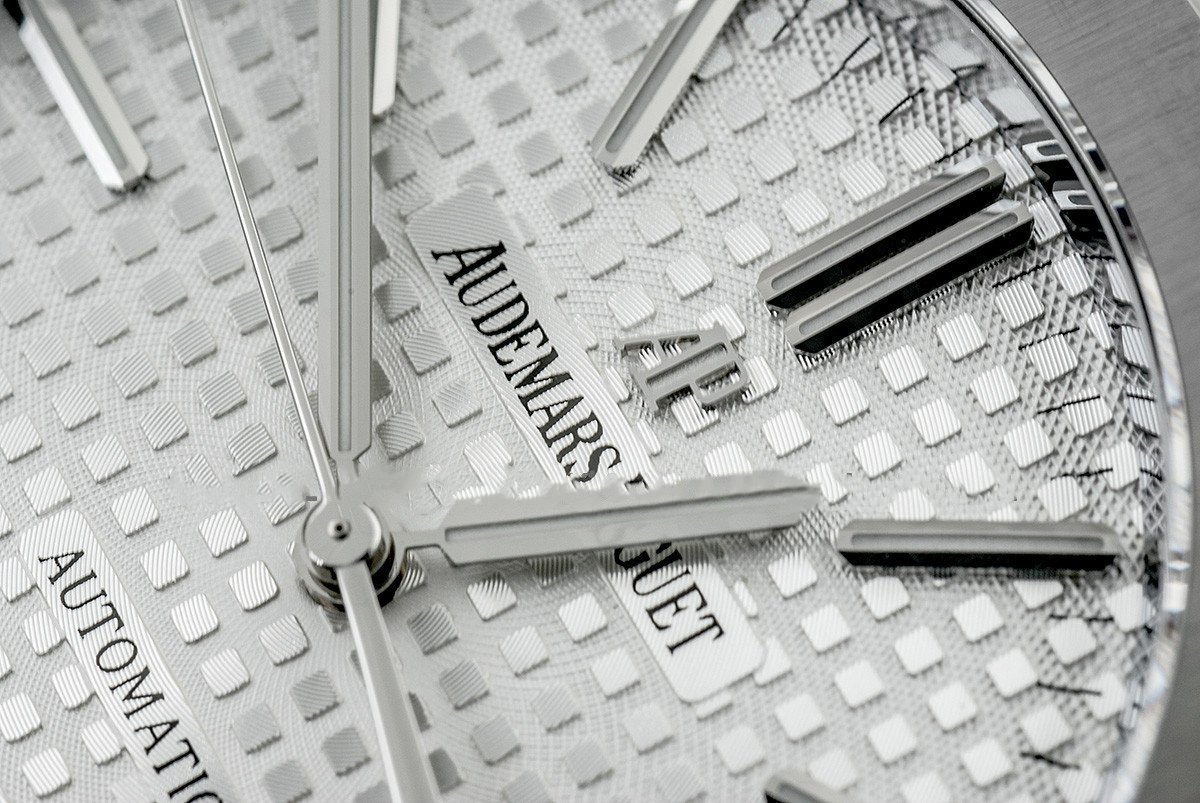 Royal Oak 15400 Steel White Dial