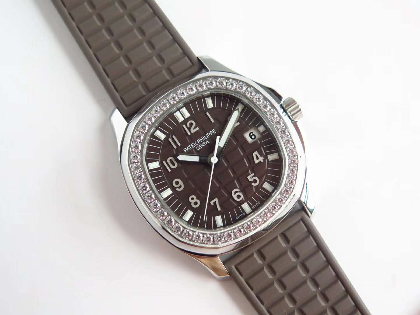 Aquanaut Luce 5067A-023 Brown Dial in Steel