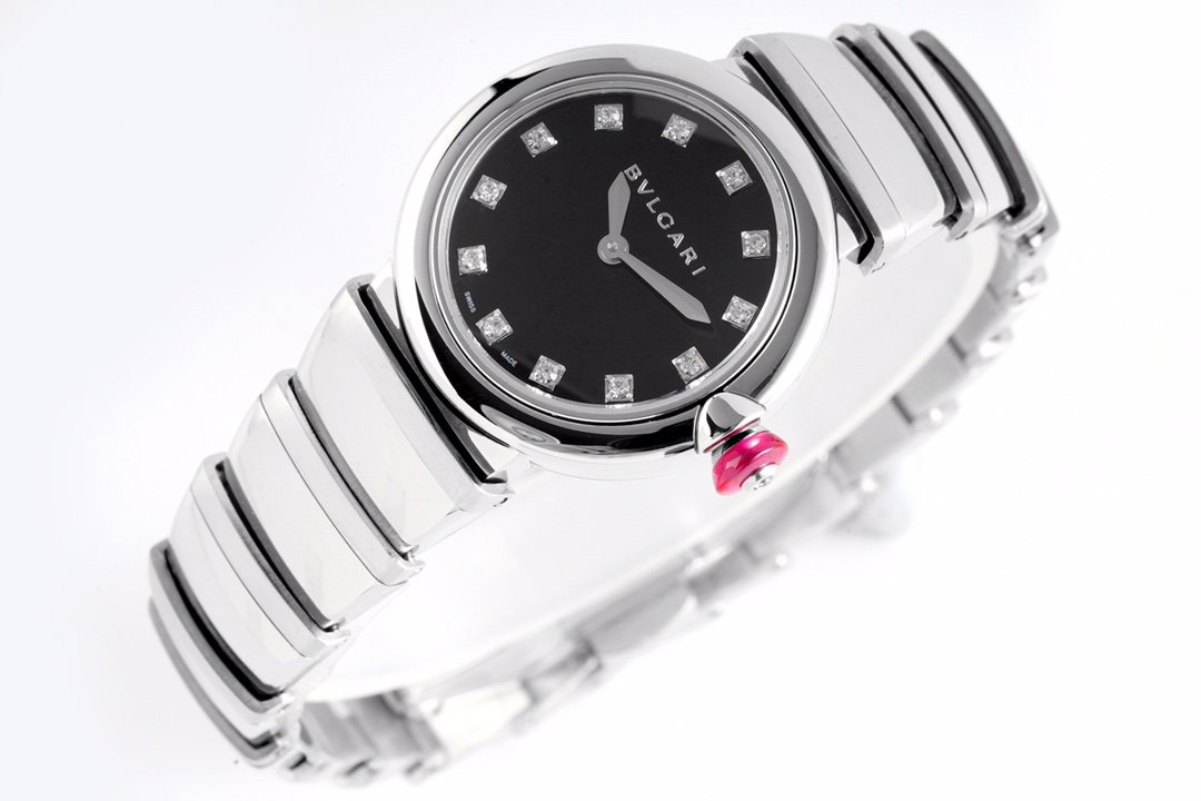 Lvcea Black Dial in Steel