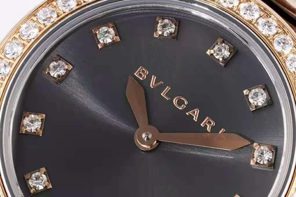 lvcea grey dial in rose gold/steel with Di*m*nd bezel