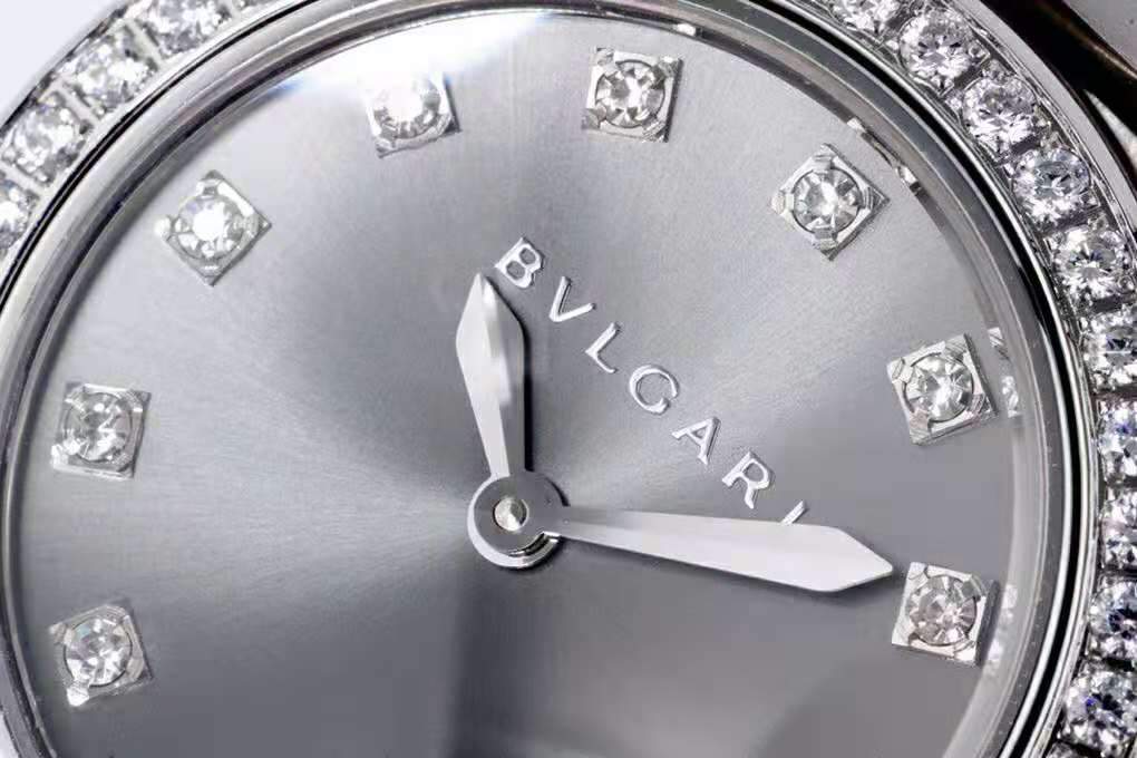 lvcea grey dial in steel with Di*m*nd bezel