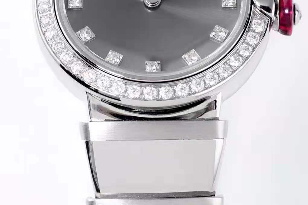 lvcea grey dial in steel with Di*m*nd bezel