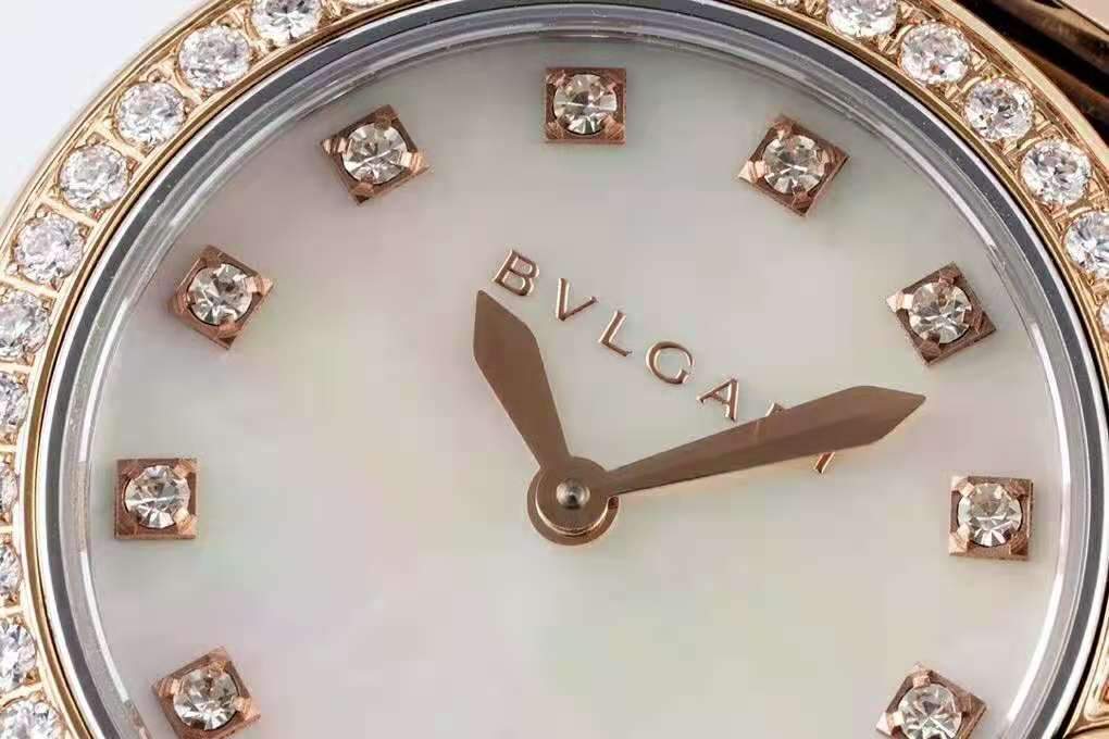 lvcea mop dial in rose gold/steel with Di*m*nd bezel