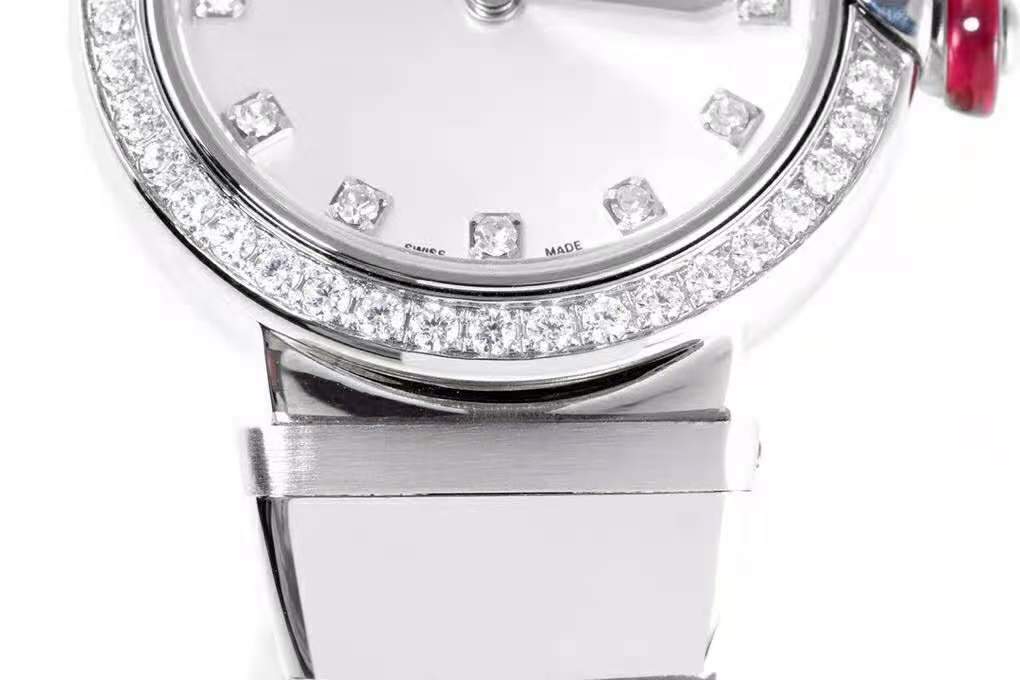 lvcea mop dial in steel with Di*m*nd bezel