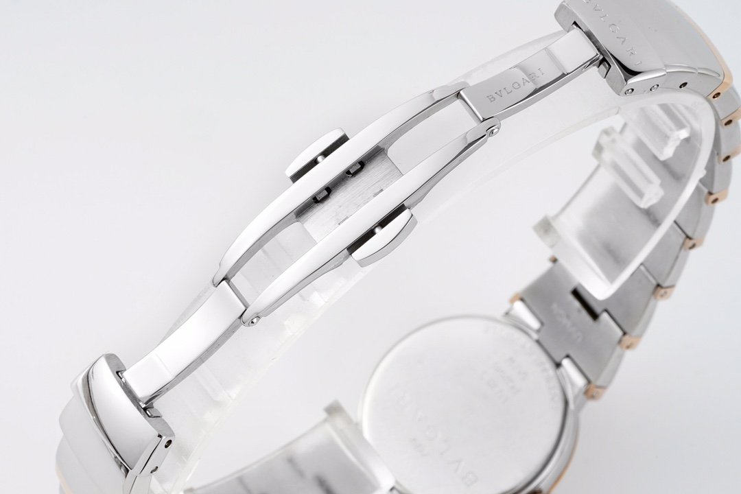 lvcea black dial in rose gold/steel with Di*m*nd bezel