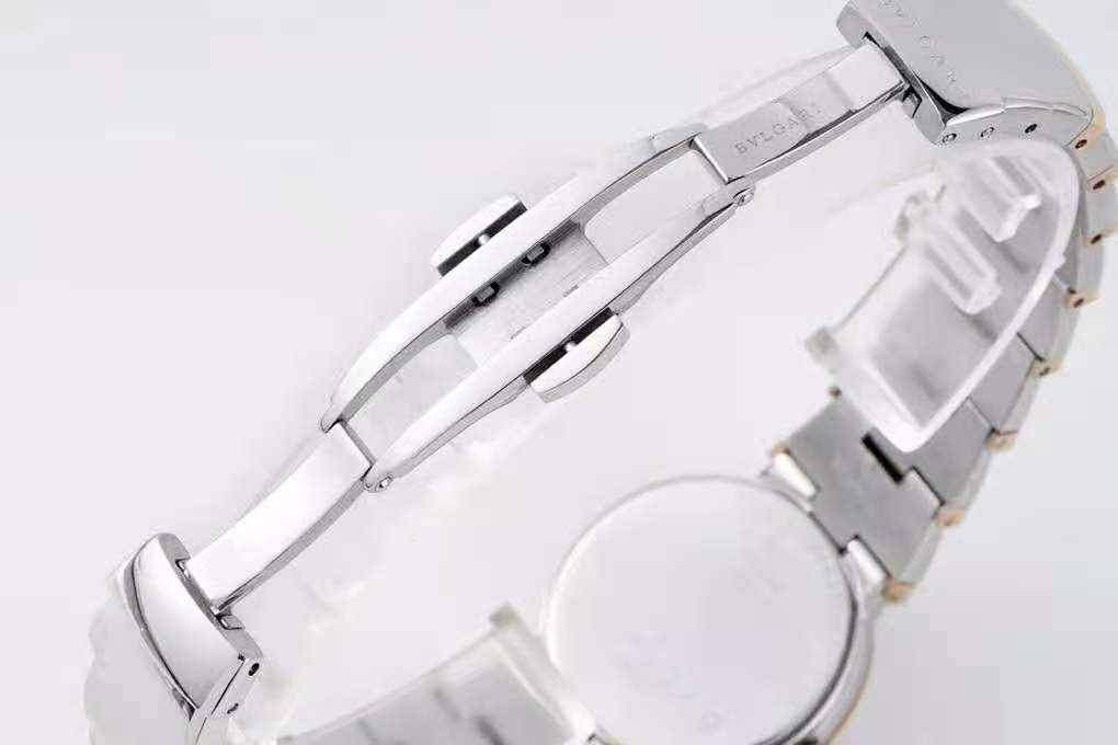 lvcea emerald green dial in rose gold/steel with Di*m*nd bezel