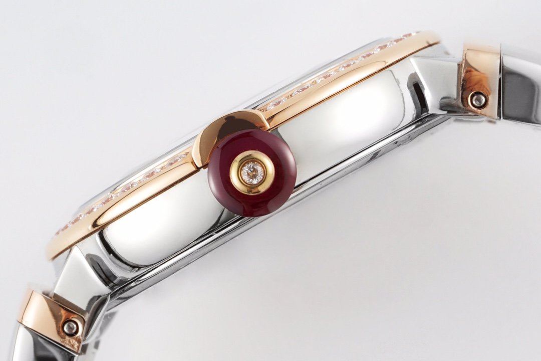 lvcea black dial in rose gold/steel with Di*m*nd bezel