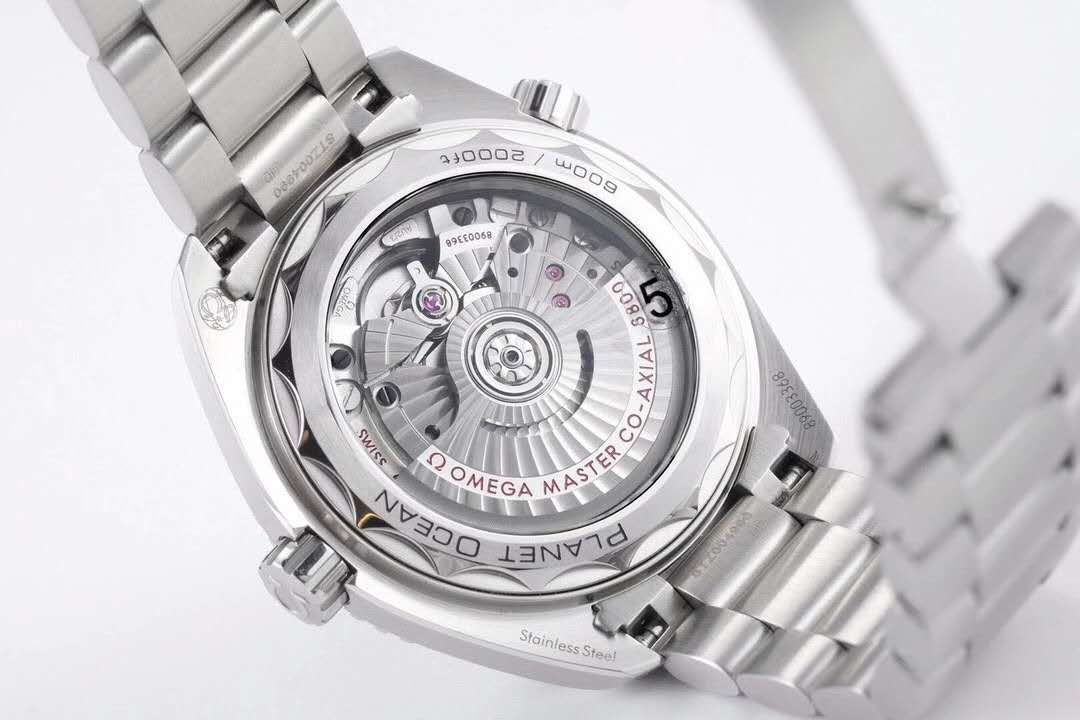 Planet Ocean 600M Omega Co-Axial Master Chronometer 43.5mm Black Dial Ref 215.30.44.21.01.001