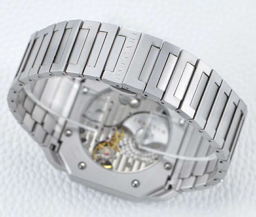 Octo Finissimo Ref: 102713 Grey Dial