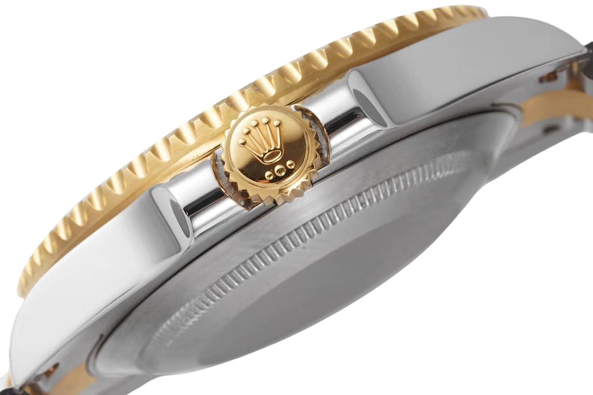 Submariner 116613LV ‘Watchvice Edition’ Hulk in Yellow Gold and Steel