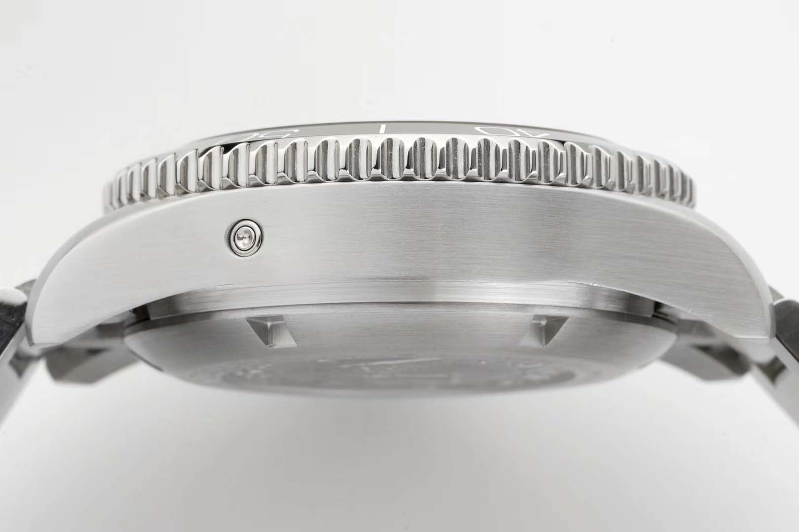 Hydroconquest Black Dial on Bracelet