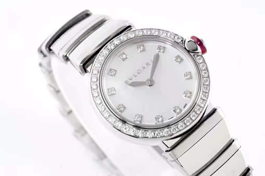 lvcea silver dial in steel with Di*m*nd bezel