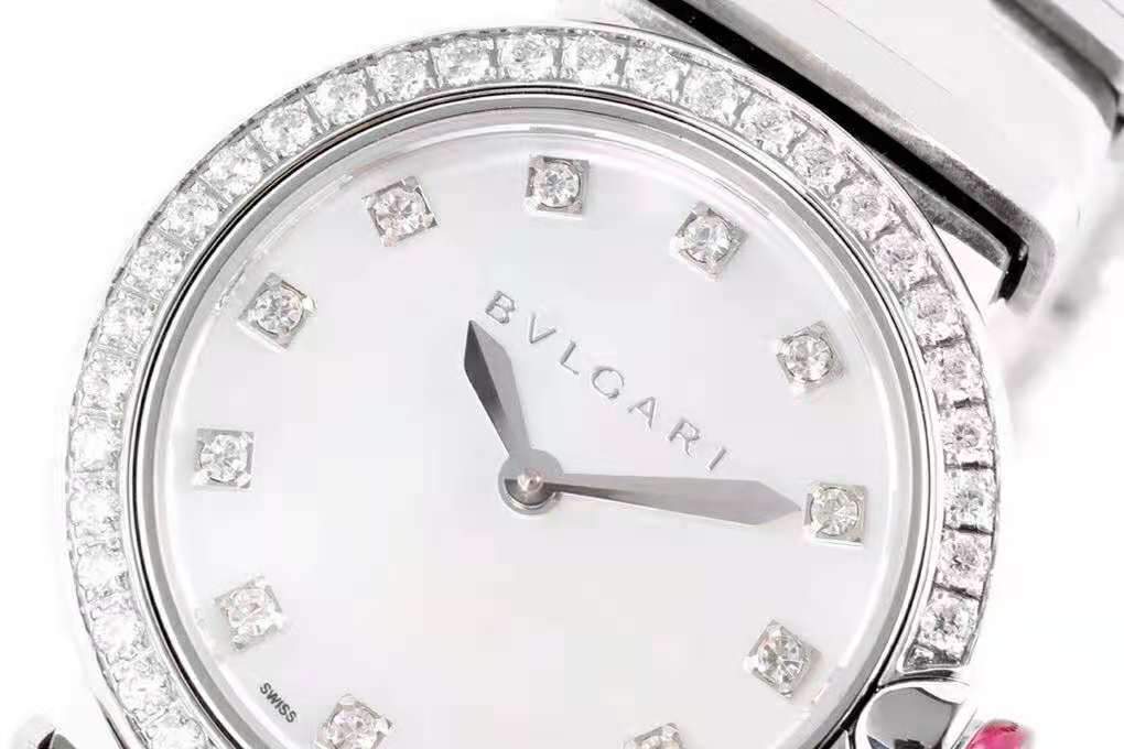 lvcea silver dial in steel with Di*m*nd bezel