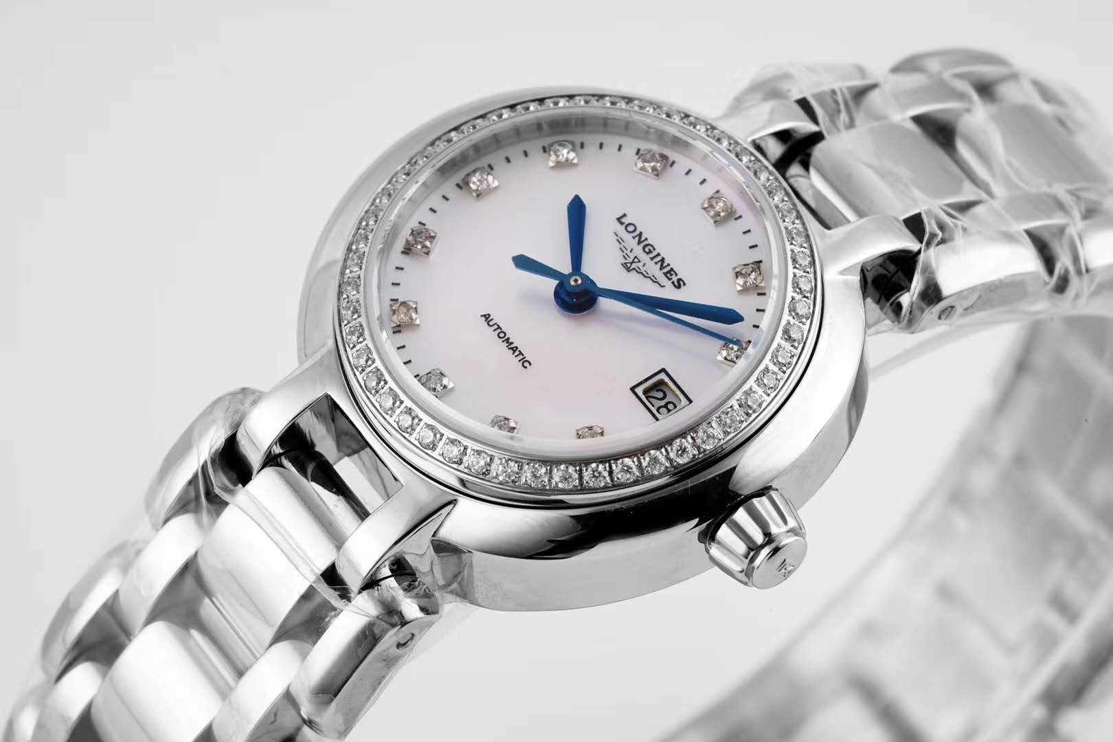 primaluna mop white dial with Di*m*nd markers and Di*m*nd bezel