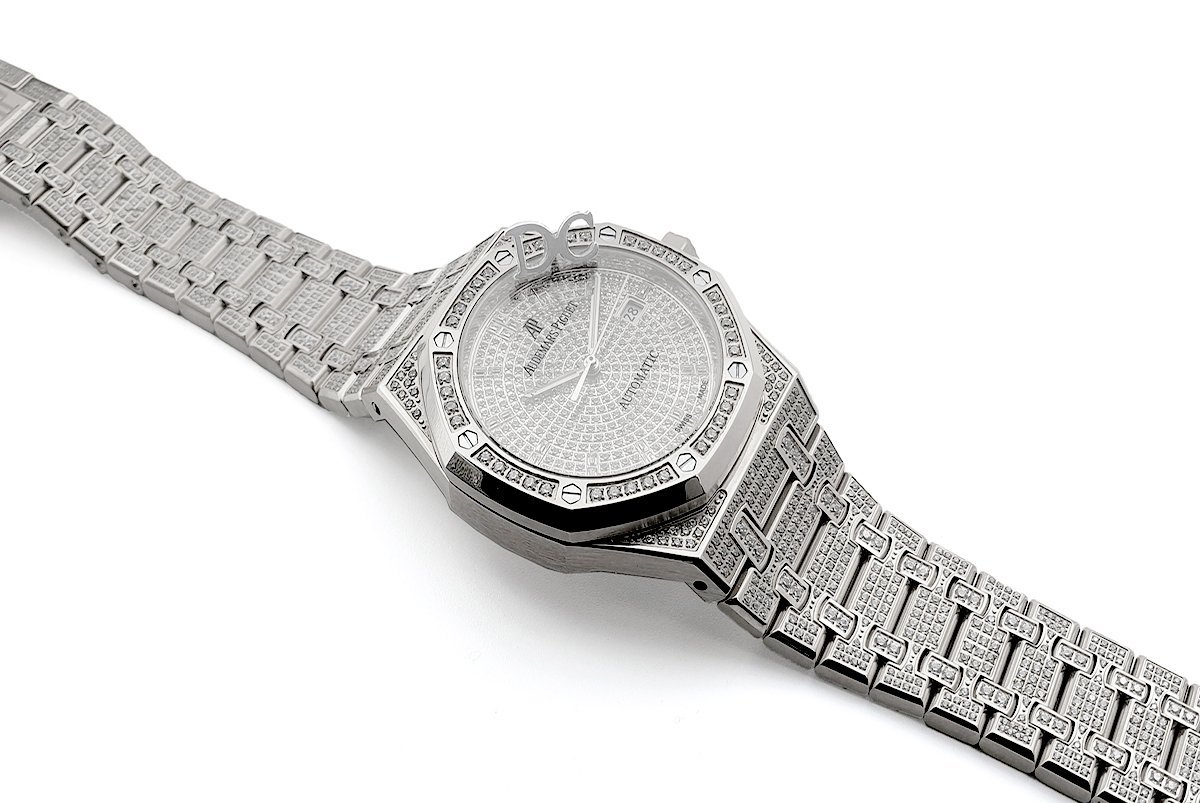 royal oak 41mm 15402 full Di*m*nd paved in white gold on bracelet