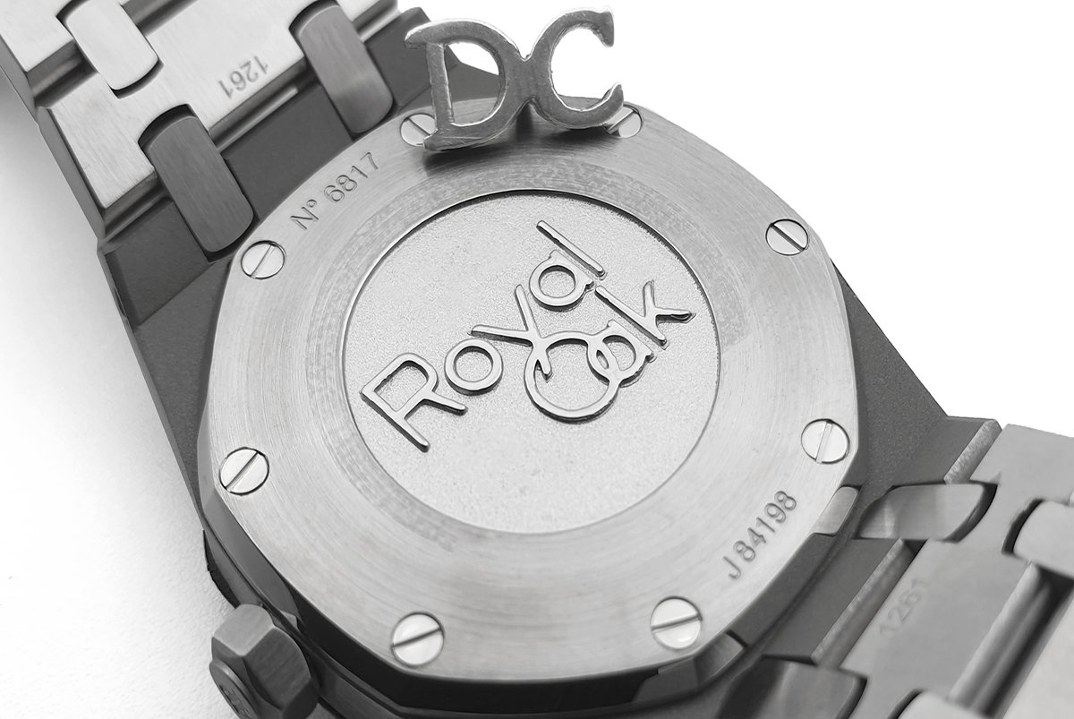 Lady Royal Oak 67650 White Dial in Steel