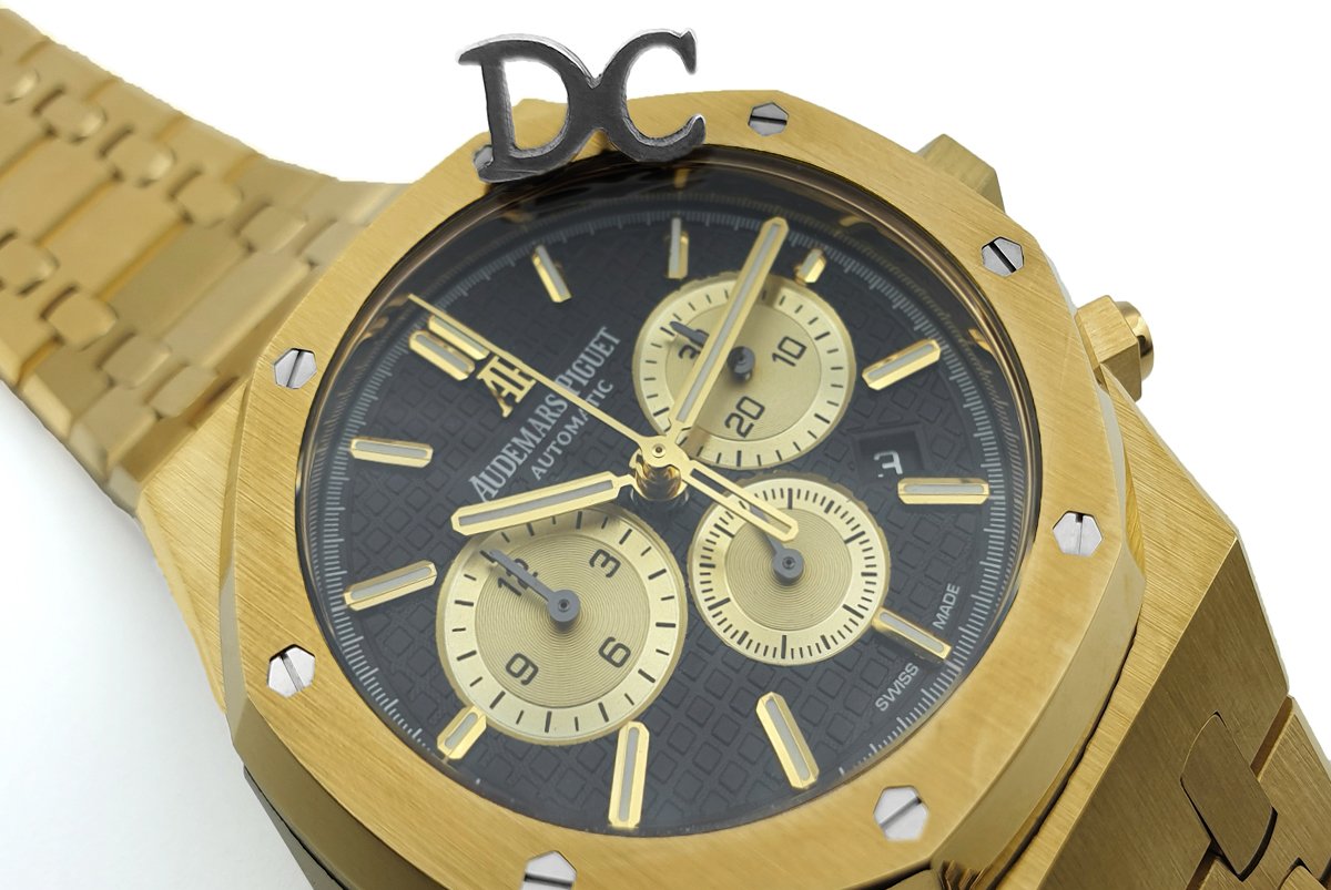 Royal Oak Self-Winding Chronograph Black/Gold Dial in Yellow Gold