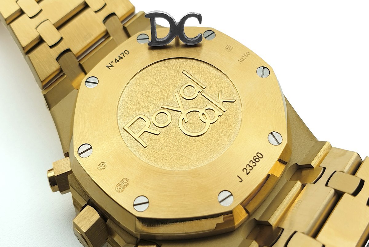 Royal Oak Self-Winding Chronograph Blue Dial in Yellow Gold