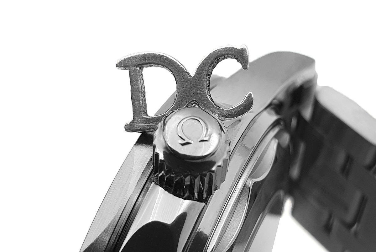 Seamaster Diver 300M Omega Co-Axial Master Chronometer 42mm White Dial with Black Bezel