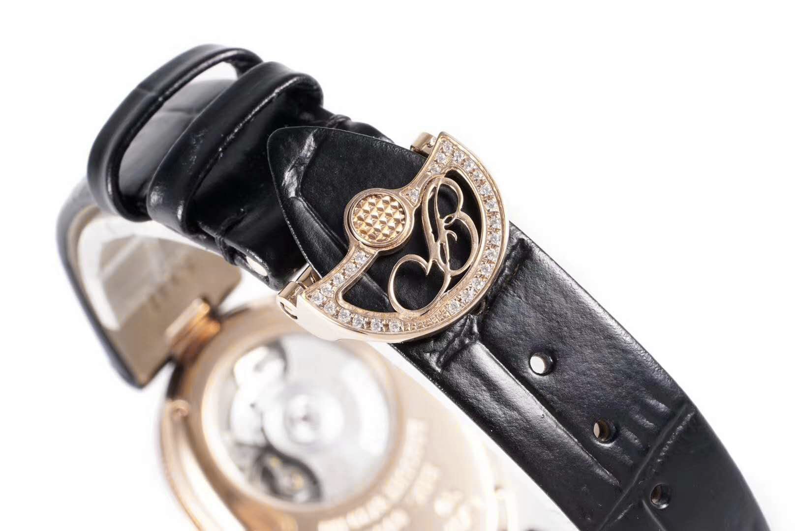 Reine de Naples in Yellow Gold