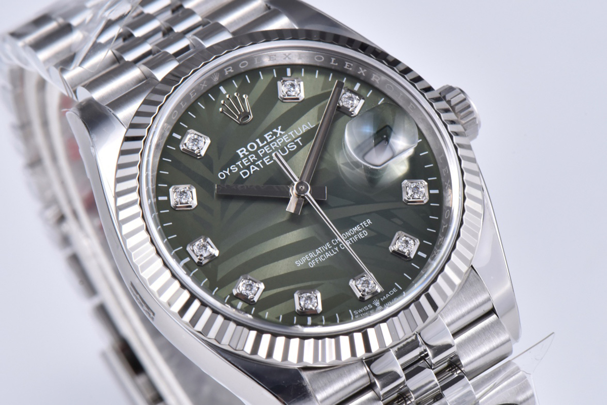 datejust 36 126334 olive green dial with Di*m*nd marker on jubilee bracelet
