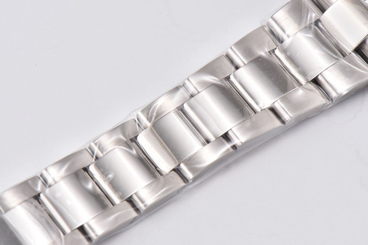 Datejust 41 126334 Clean Factory Bright Black Dial Stick Markers on Oyster Bracelet