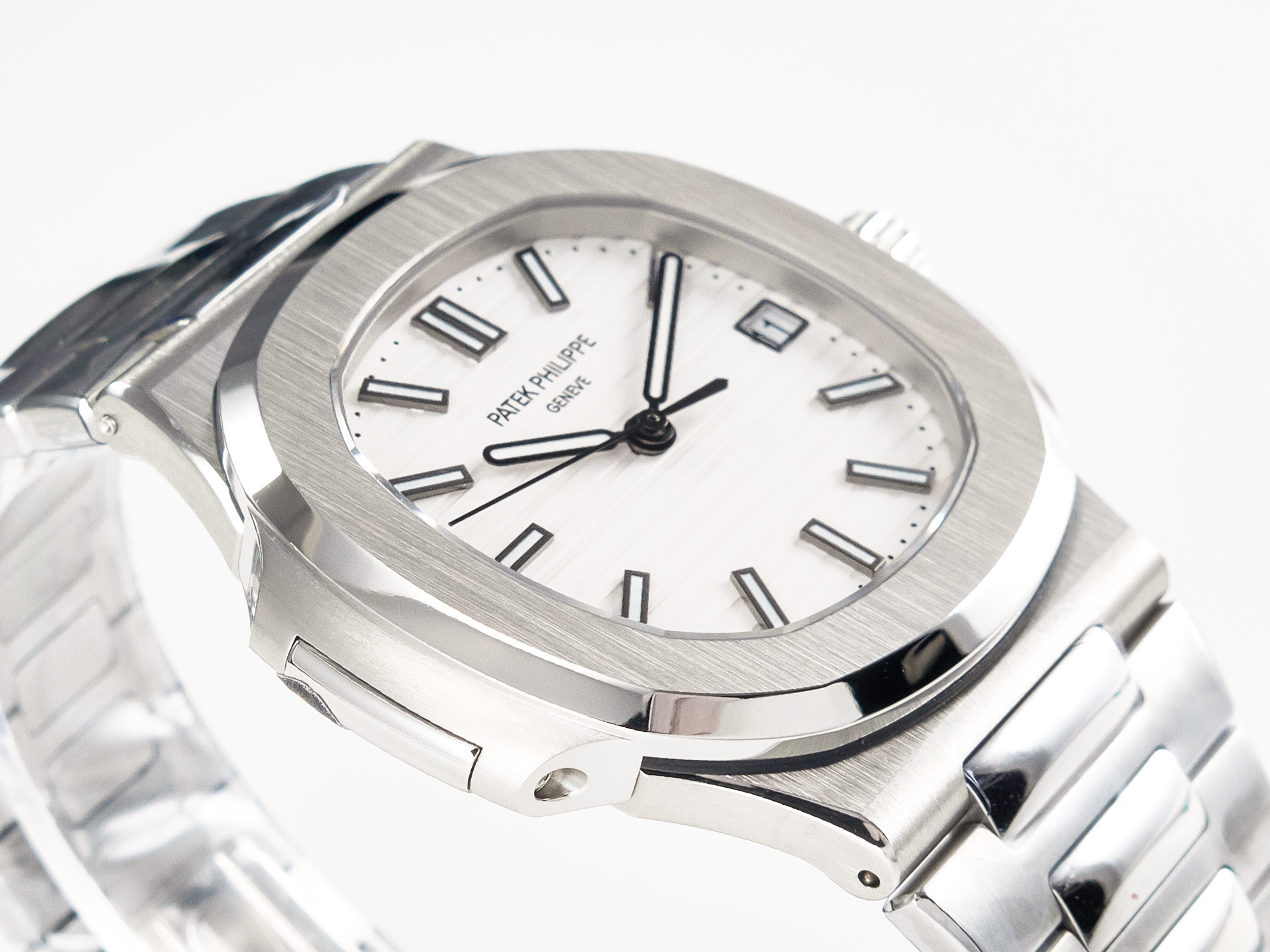 Nautilus 5711 3KF 1:1 Best Edition White Dial on SS Bracelet A324 Super Clone V2