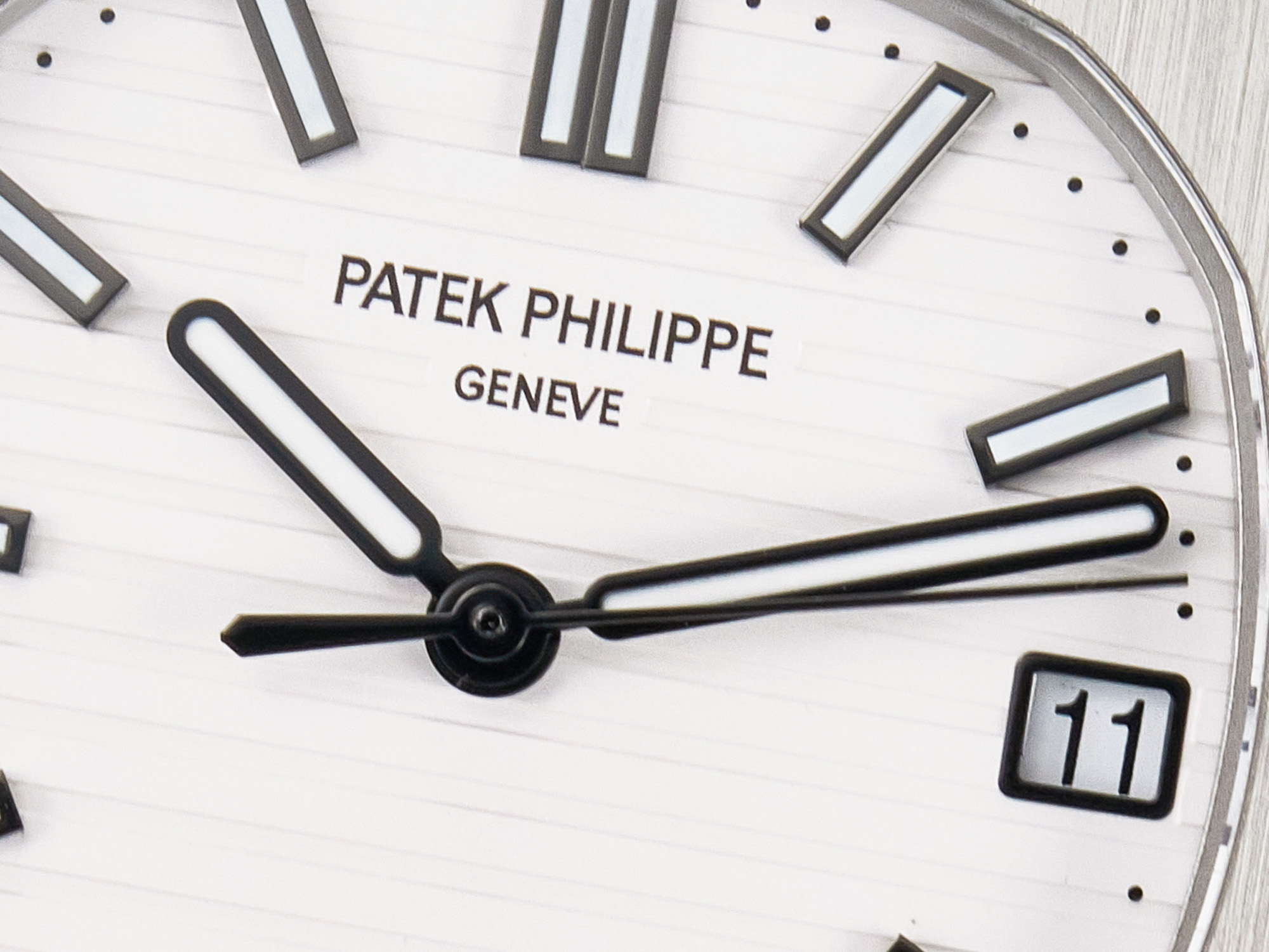 Nautilus 5711 3KF 1:1 Best Edition White Dial on SS Bracelet A324 Super Clone V2